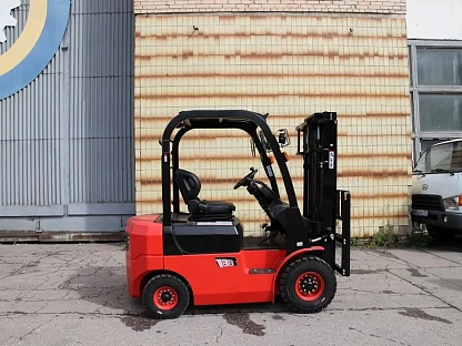 Дизельный погрузчик EP CPCD15T8